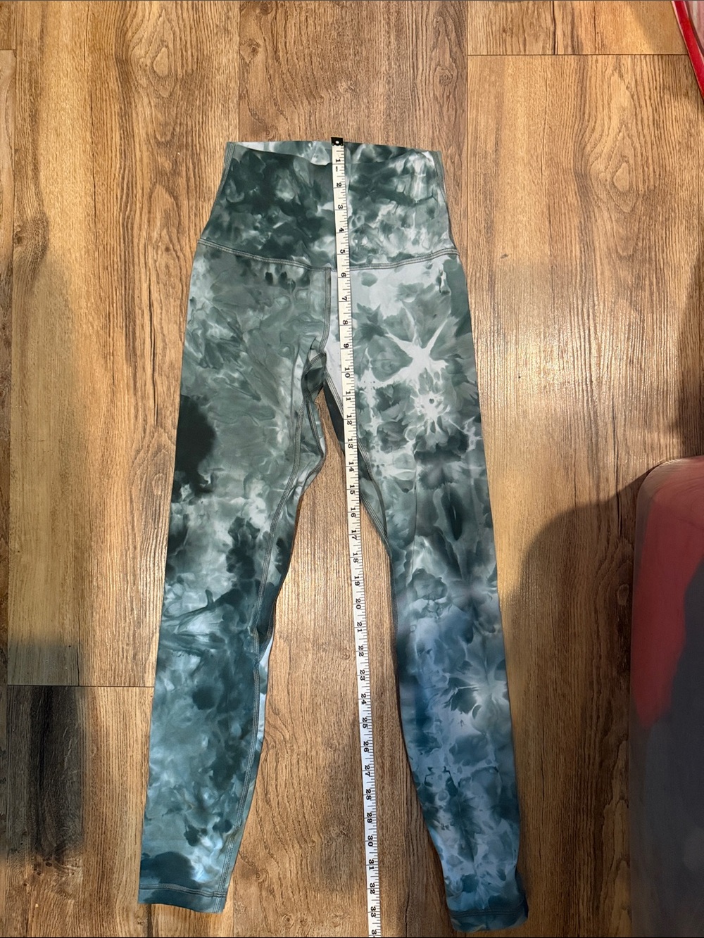 lululemon leggings size 2